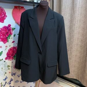 NWT Vince Camuto, solid black long sleeve one button jacket/blazer. Size XXL.